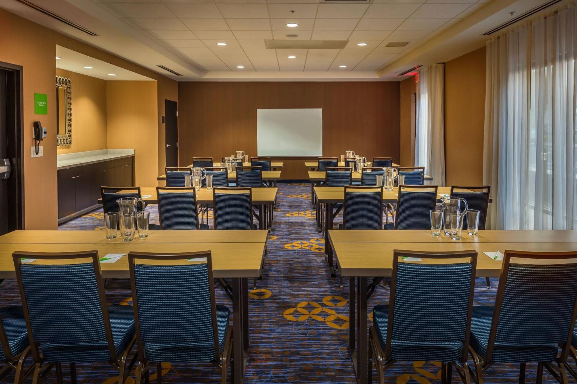 Courtyard By Marriott Reno Downtown/Riverfront Екстер'єр фото